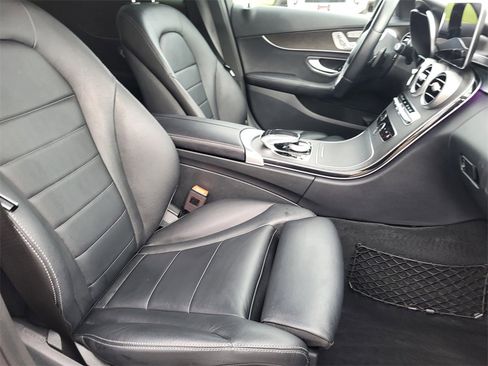 Used 2019 Mercedes-Benz C 300 4MATIC Sedan image 21