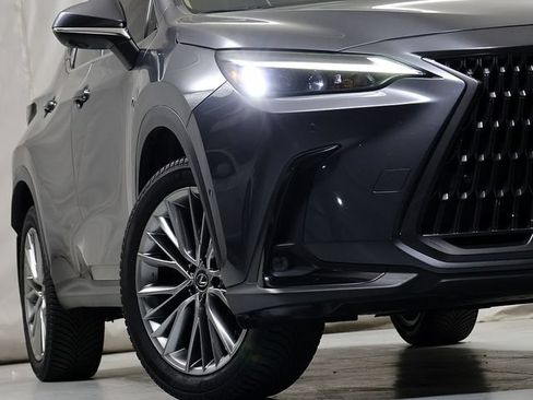 Used 2022 Lexus NX 350h AWD w/ Vision Package image 4