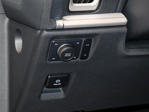 New 2025 Ford Expedition Max Active image 28