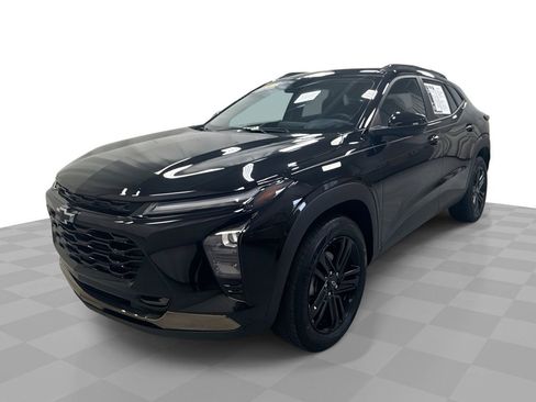 Certified 2024 Chevrolet Trax ACTIV w/ Driver Confidence Package FWD image 1