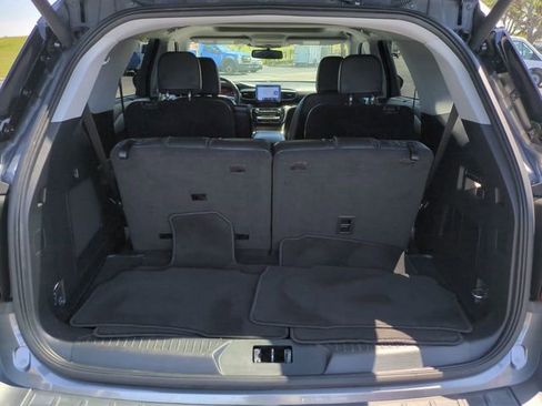 Certified 2022 Ford Explorer Limited w/ Equipment Group 301A RWD image 14