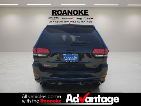 Used 2018 Jeep Grand Cherokee SRT image 7