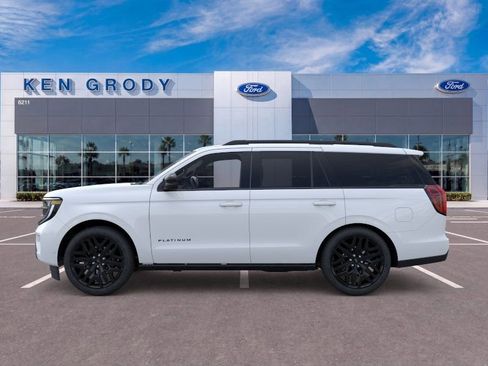New 2026 Ford Expedition Platinum w/ Stealth Performance Package AWD/4WD image 4