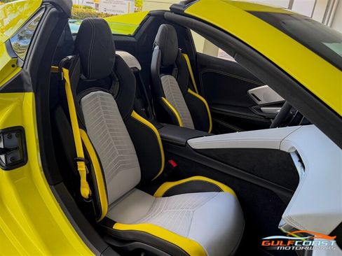 Used 2022 Chevrolet Corvette Stingray Premium Conv RWD image 30