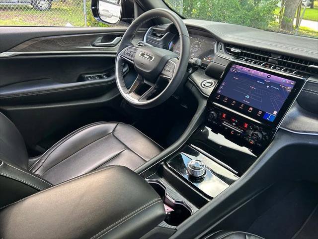 Certified 2025 Jeep Grand Cherokee Limited RWD image 10