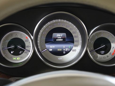 Used 2014 Mercedes-Benz CLS 550 4MATIC image 8