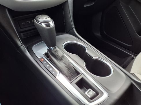 Used 2020 Chevrolet Equinox LS w/ LS Convenience Package image 27