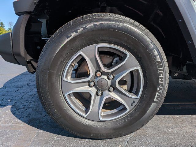 Used 2023 Jeep Wrangler Sport AWD/4WD image 23