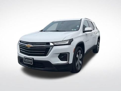 Used 2023 Chevrolet Traverse LT w/ LT Premium Package AWD/4WD image 13
