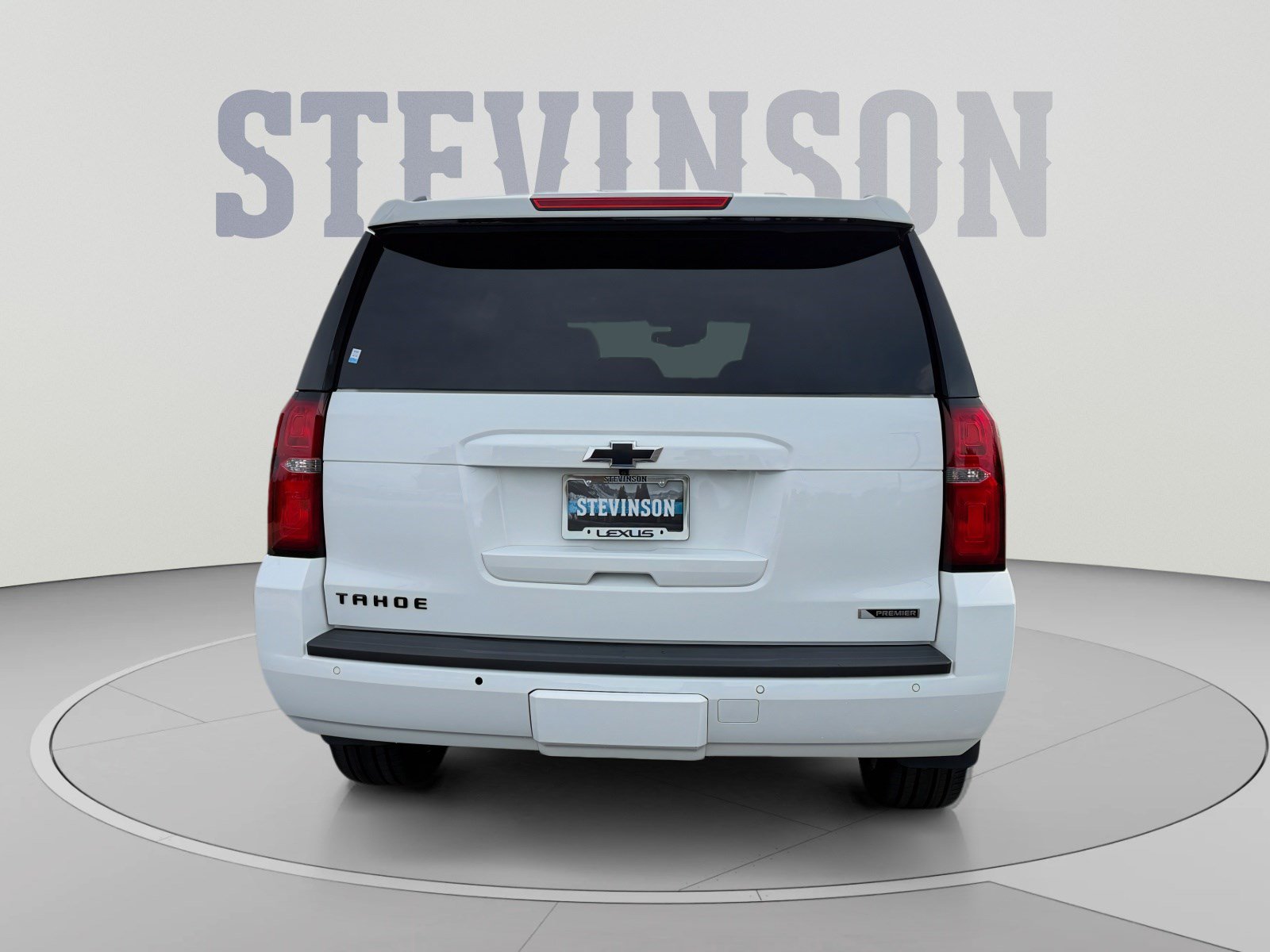 Used 2018 Chevrolet Tahoe Premier AWD/4WD image 4