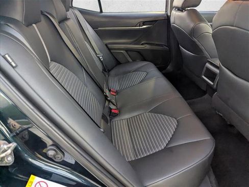 Used 2018 Toyota Camry SE image 17