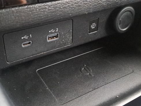 Used 2024 Mitsubishi Outlander SE image 19