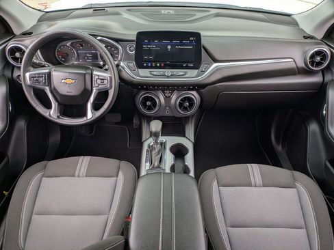 Used 2025 Chevrolet Blazer LT AWD/4WD image 24