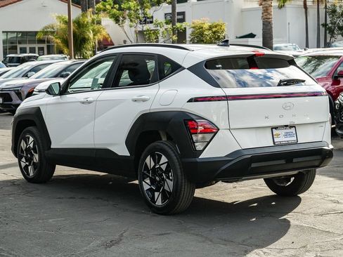 Used 2025 Hyundai Kona SEL AWD/4WD image 4