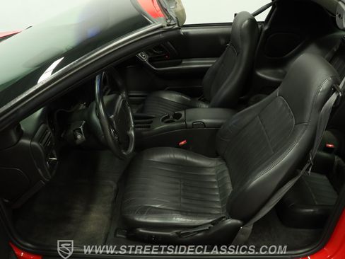 Used 2002 Chevrolet Camaro Z28 w/ SS Performance/Appearance Pkg RWD image 35