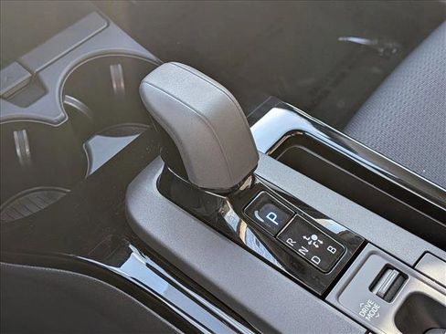 Used 2024 Toyota Prius LE image 13