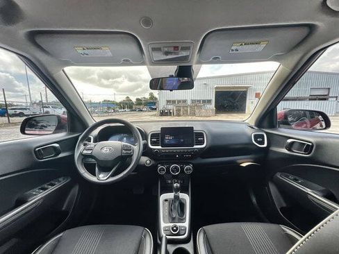 Used 2023 Hyundai Venue Limited w/ Cargo Package FWD image 20