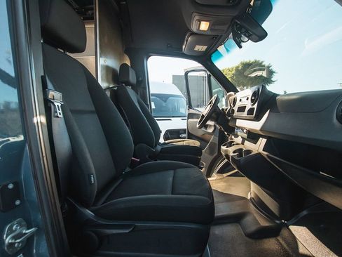 Used 2019 Mercedes-Benz Sprinter 170 image 9