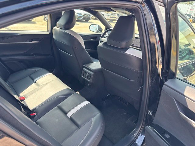 Used 2025 Toyota Camry SE FWD image 36