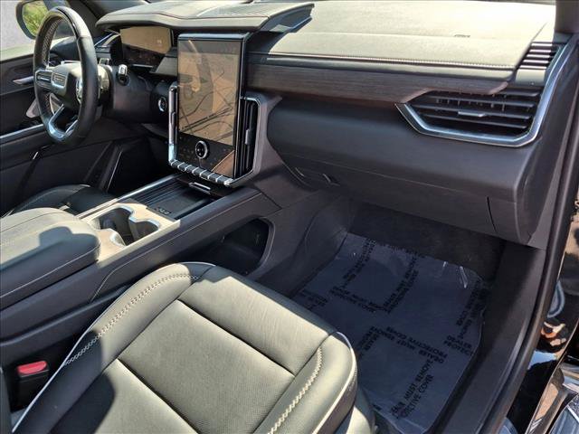 Used 2025 GMC Acadia Denali w/ Super Cruise Package FWD image 24