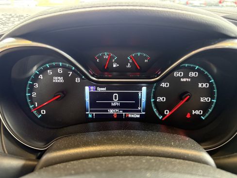 Used 2017 Chevrolet Impala Premier w/ Enhanced Convenience Package FWD image 14