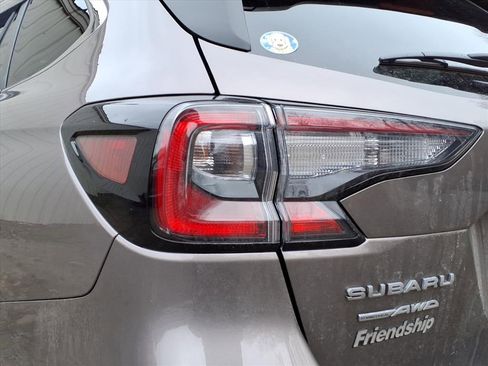 Used 2024 Subaru Outback Premium image 17