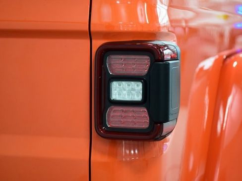 Used 2020 Jeep Gladiator Rubicon w/ LED Lighting Group image 15