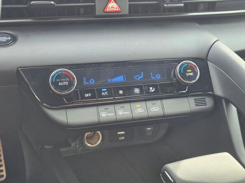 New 2025 Hyundai Elantra Sport image 27