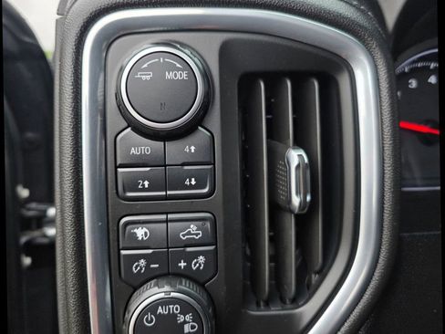 Used 2020 Chevrolet Silverado 1500 LT Trail Boss AWD/4WD image 27