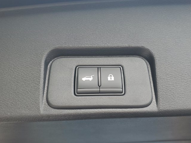 Certified 2026 Nissan Rogue SV AWD/4WD image 10