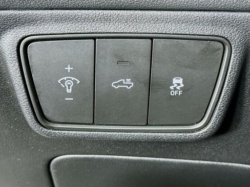 Used 2023 Hyundai Santa Cruz SEL Premium AWD/4WD image 17