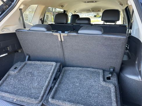 Used 2023 Volkswagen Tiguan SE image 37