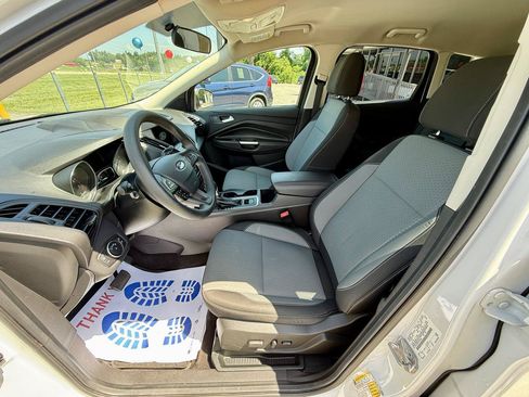 Used 2017 Ford Escape SE w/ Equipment Group 201A AWD/4WD image 18