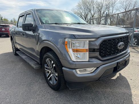 Used 2021 Ford F150 XL w/ STX Appearance Package RWD image 3
