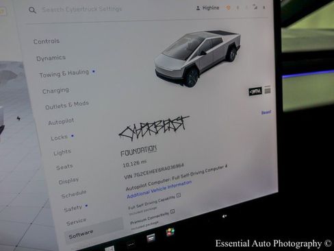Used 2024 Tesla Cybertruck Cyberbeast image 32