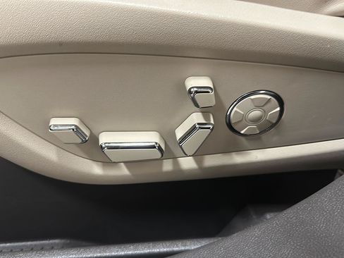 Used 2020 Lincoln Nautilus Reserve w/ Equipment Group 202A AWD/4WD image 16