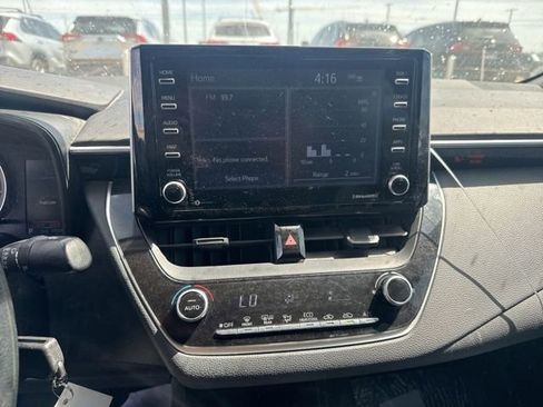 Used 2021 Toyota Corolla LE image 10