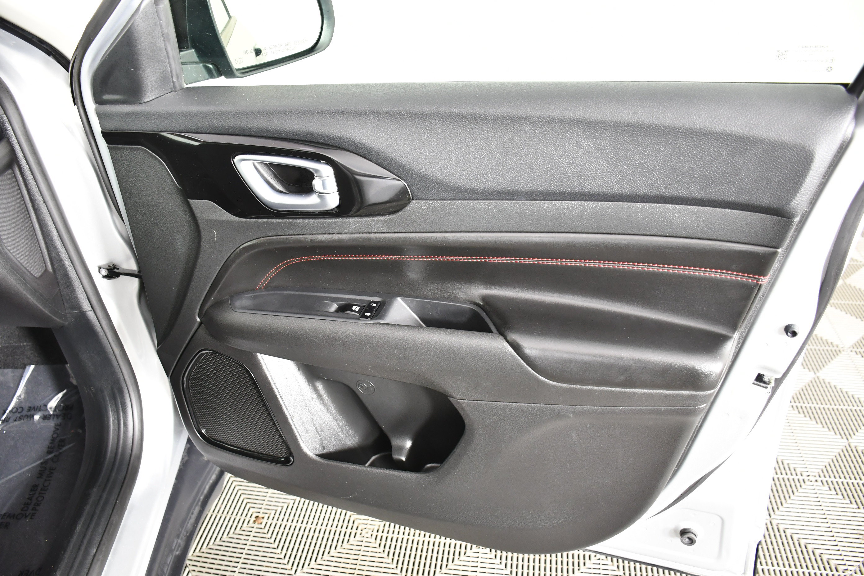 Used 2026 Jeep Compass Trailhawk AWD/4WD image 39