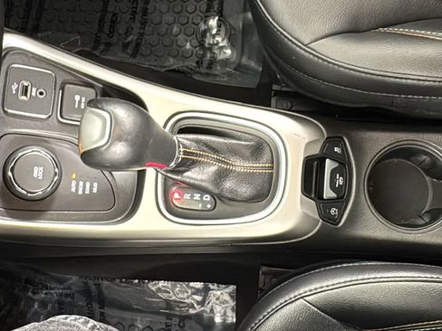 Used 2018 Jeep Compass Latitude w/ Popular Equipment Group image 28