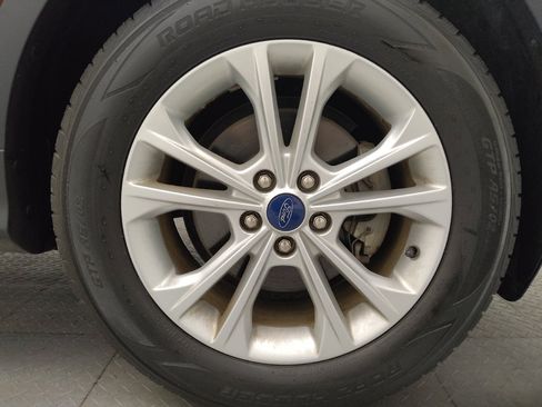 Used 2019 Ford Escape SE FWD image 31