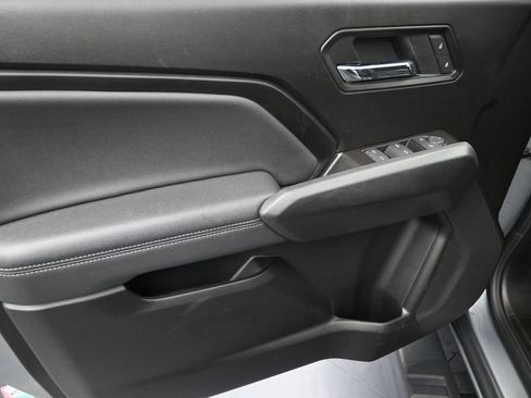 Used 2024 Chevrolet Colorado LT w/ LT Convenience Package RWD image 12