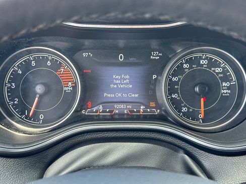 Used 2019 Jeep Cherokee Limited AWD/4WD image 27