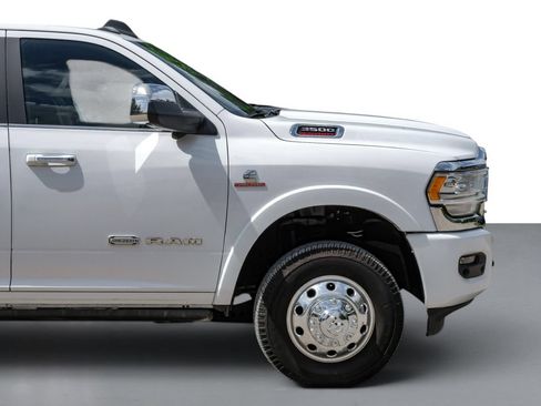 Used 2022 RAM 3500 Limited AWD/4WD image 7