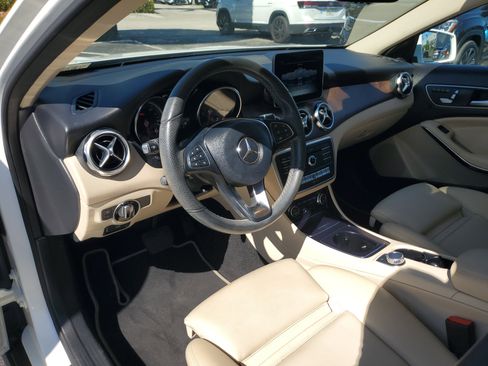 Used 2019 Mercedes-Benz GLA 250 image 20