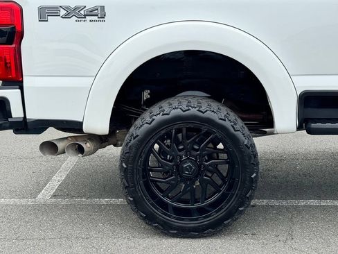 Used 2024 Ford F250 Lariat w/ Lariat Ultimate Package AWD/4WD image 45
