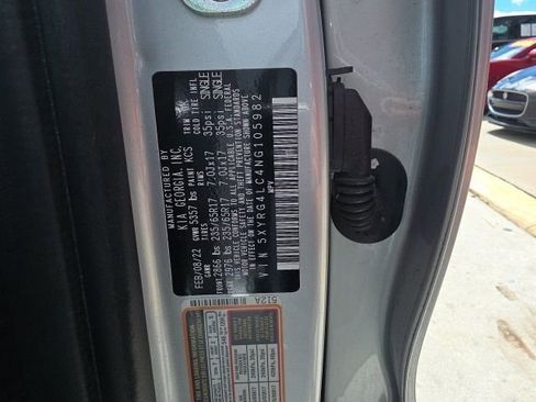 Used 2022 Kia Sorento LX image 30