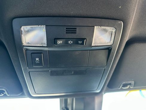 Used 2019 Toyota Tacoma TRD Sport image 32