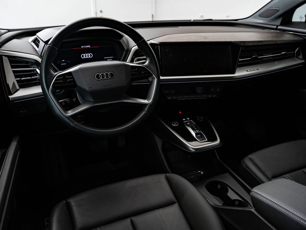Used 2024 Audi Q4 e-tron Premium Plus w/ Premium Plus AWD/4WD image 4
