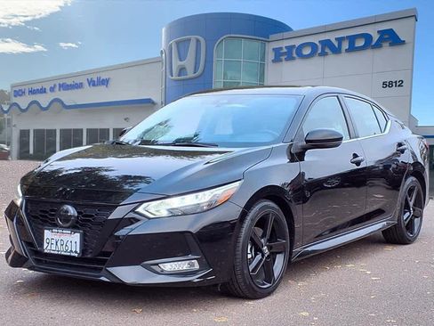 Used 2023 Nissan Sentra SR w/ Midnight Edition Package image 1