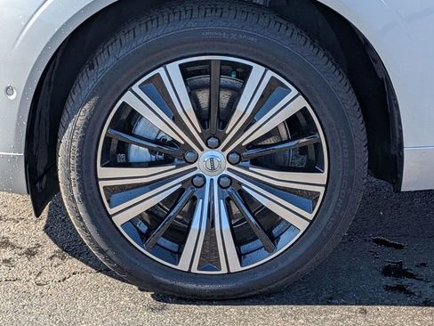 Used 2023 Volvo XC60 B6 Ultimate w/ Climate Package image 21